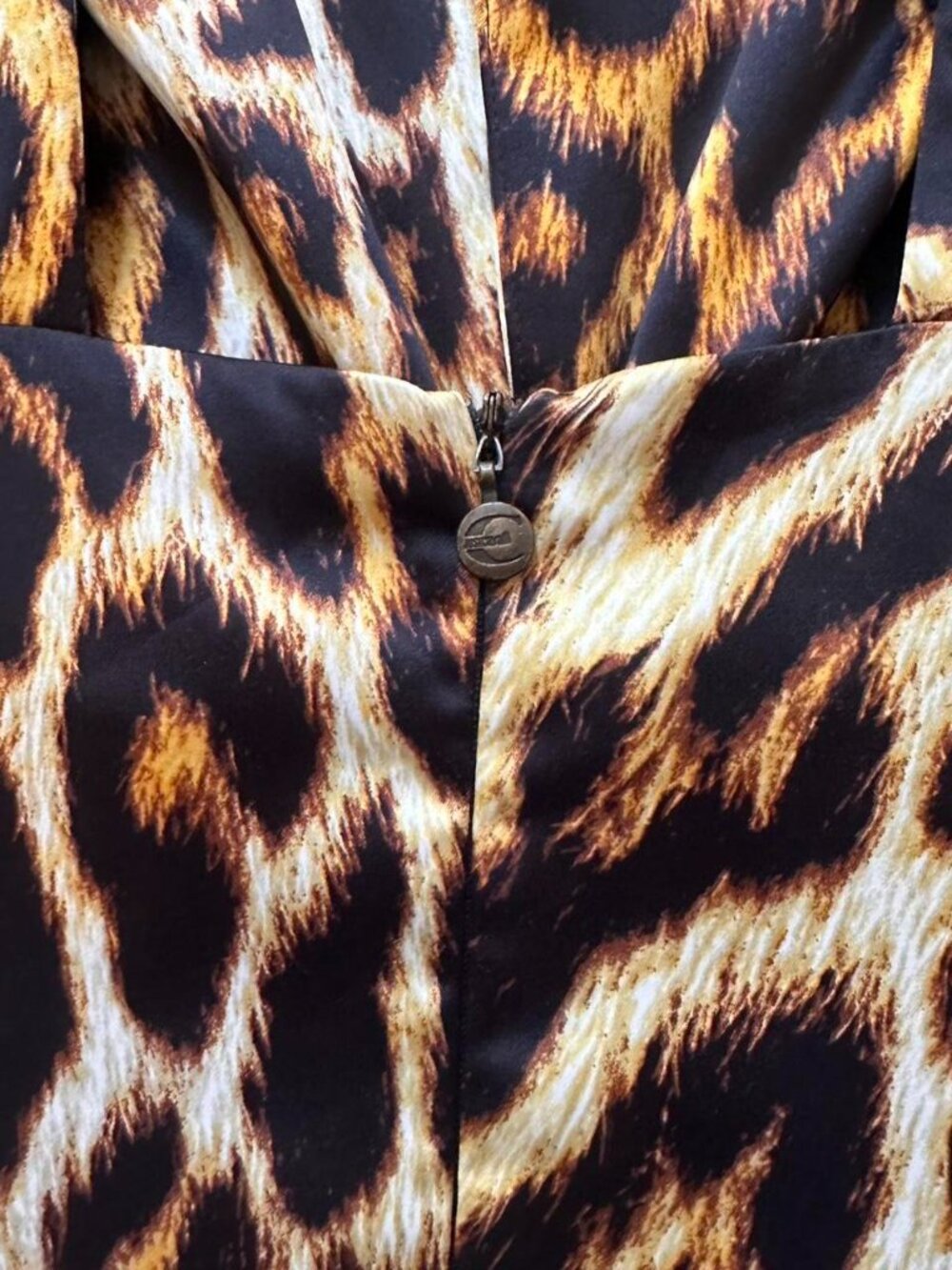 authentic Roberto Cavalli bodycon leopard print designer midi dress - Picture 6 of 6
